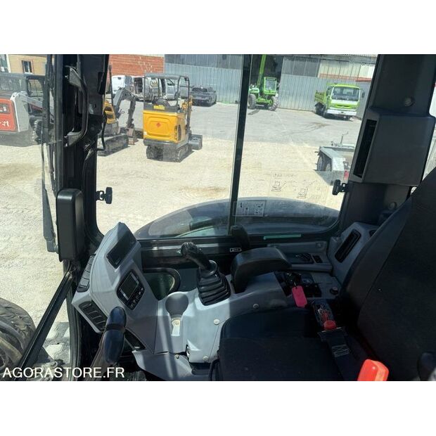 2017 KUBOTA U48-4-48052353