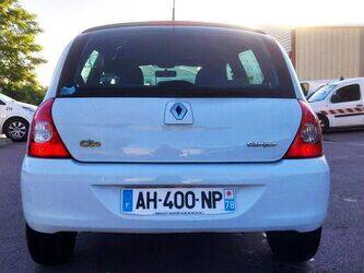 2009-renault-clio-1466074-48052386