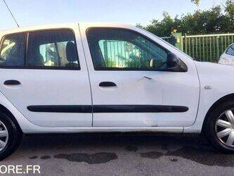 2009-renault-clio-1466074-48052389