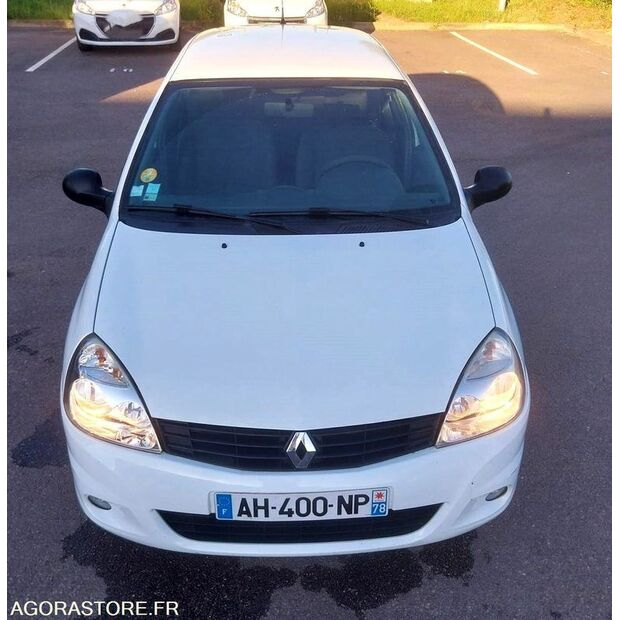 2009 رينو Clio-48052391