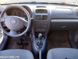 2009-renault-clio-1466074-48052394