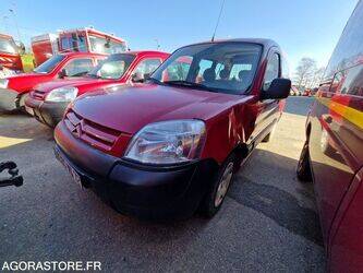 صورة ل عربات 2003 سيتروين BERLINGO