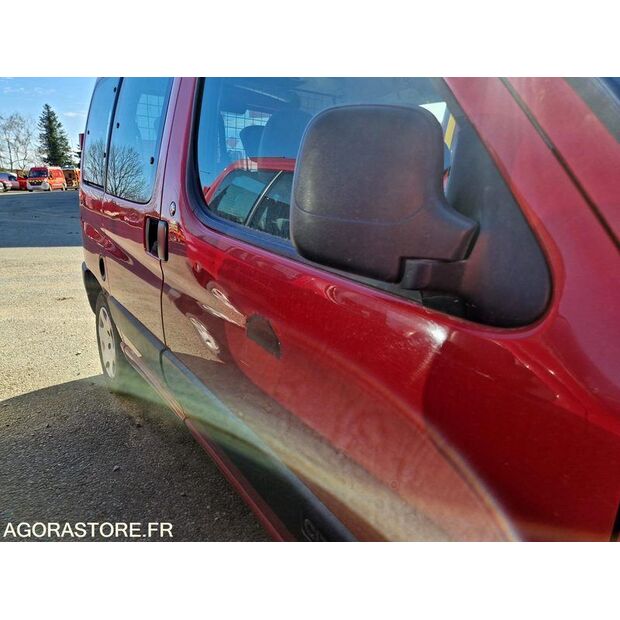 2003 سيتروين BERLINGO-48052444