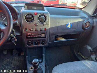 2003-citroen-berlingo-1466077-48052461