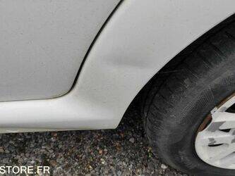 2004-citroen-c3-1466078-48052501