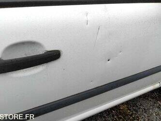 2004-citroen-c3-1466078-48052504