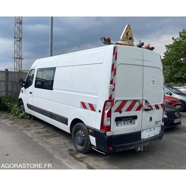2018 Renault Master-48052550