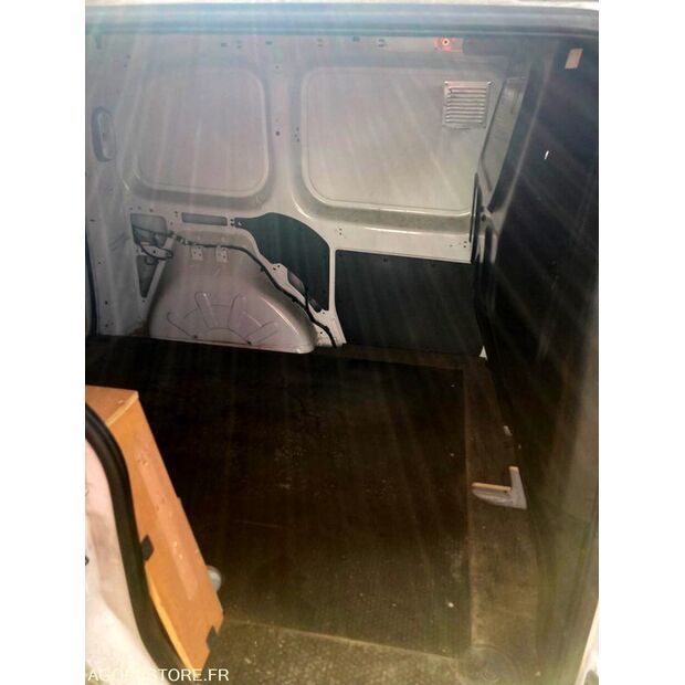 2017 Renault Kangoo-48052598