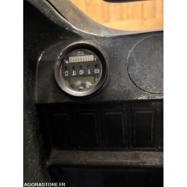2004 Fenwick R14-48052636