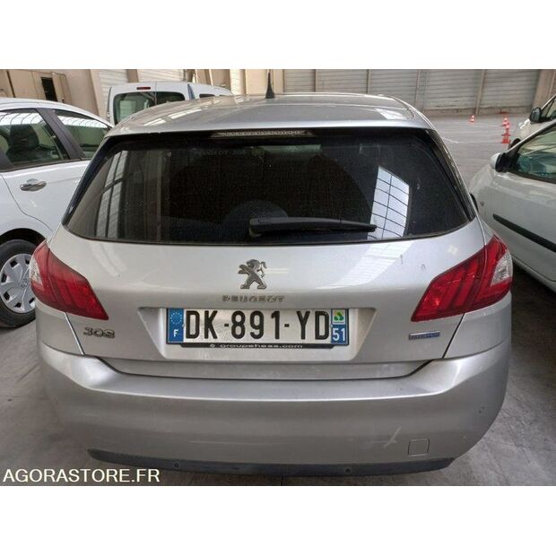 2014 Peugeot 308-48052649