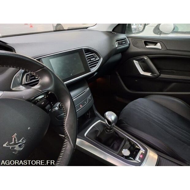 2014 Peugeot 308-48052652