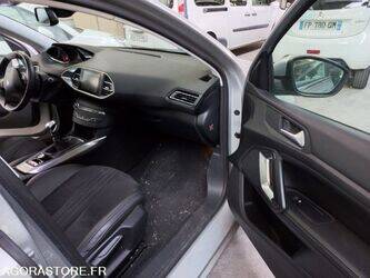 2014-peugeot-308-1466083-48052657