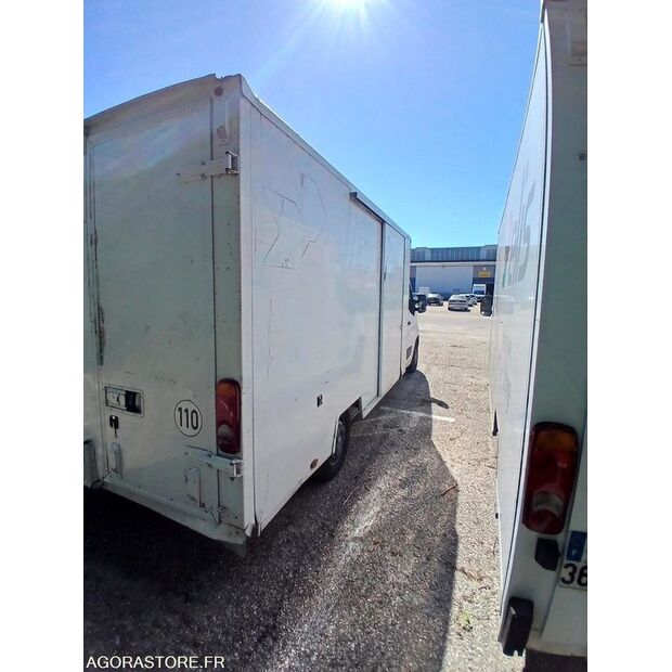 2018 Renault Master-48052776