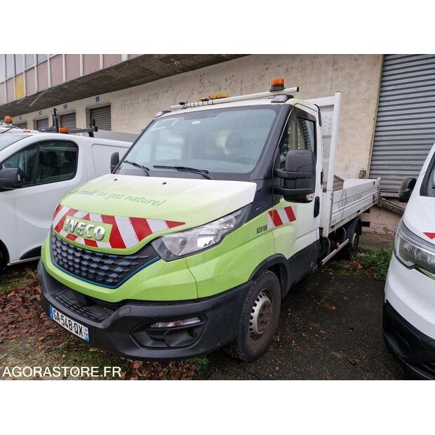 2021 Iveco 35S14N-48052815