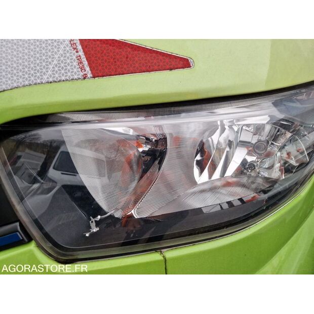 2021 Iveco 35S14N-48052860
