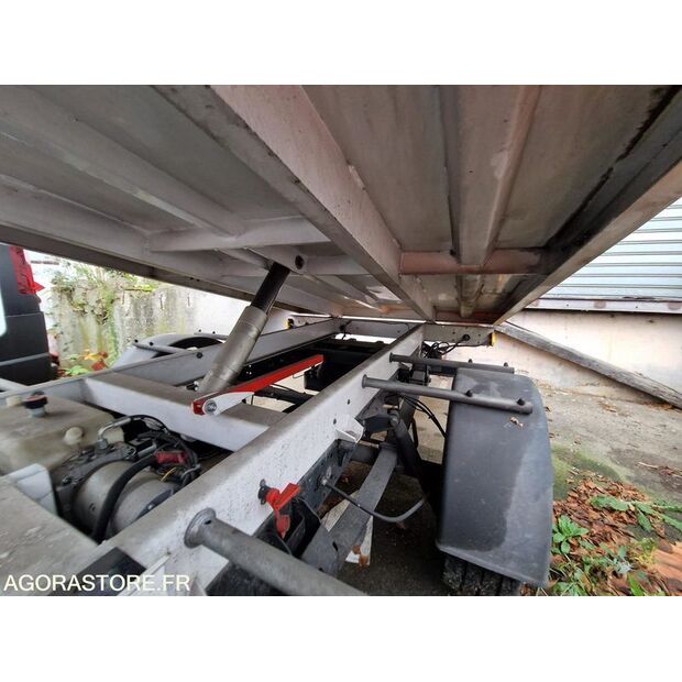 2021 Iveco 35S14N-48052863