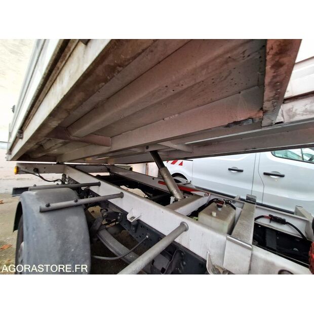 2021 Iveco 35S14N-48052864
