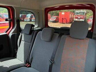 2014-renault-kangoo-1466092-48052912