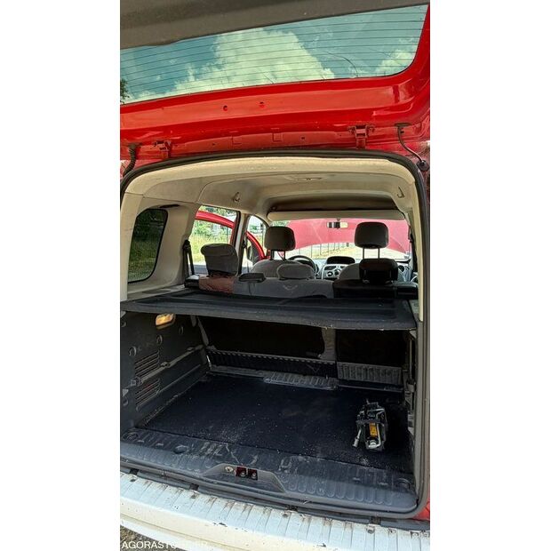 2014 Renault Kangoo-48052917
