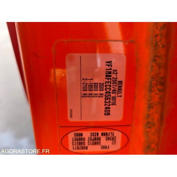 2011 Renault Master-48052976