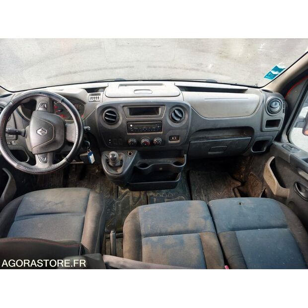 2011 Renault Master-48052979