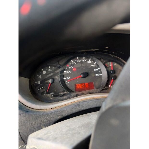 2011 Renault Master-48052980