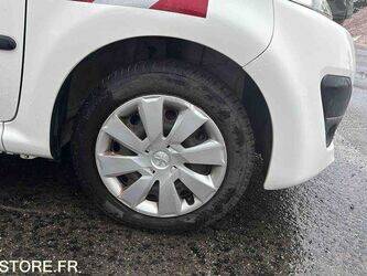 2013-peugeot-107-1466095-48053001