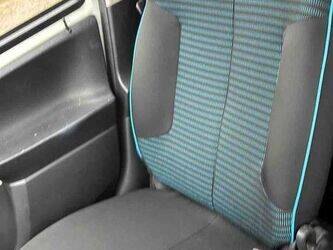 2013-peugeot-107-1466095-48053011