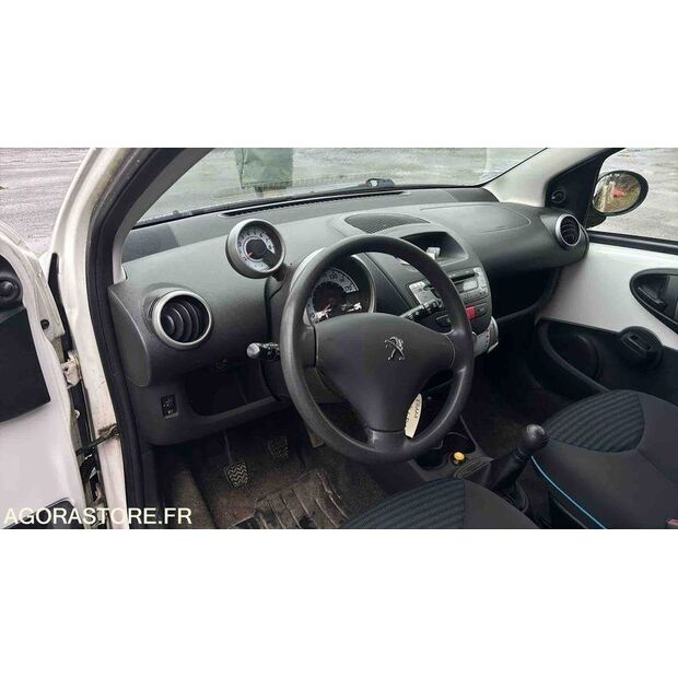 2013 Peugeot 107-48053013