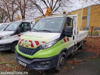 Image for 2021 Iveco 35S14N
