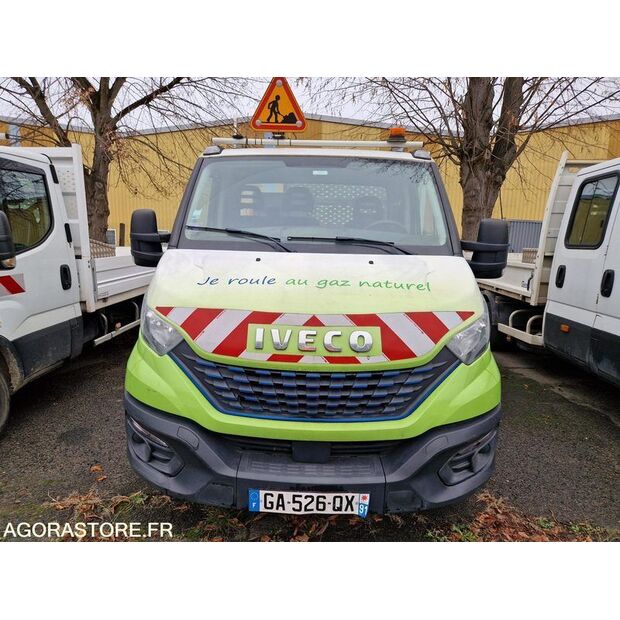 2021 Iveco 35S14N-48053078