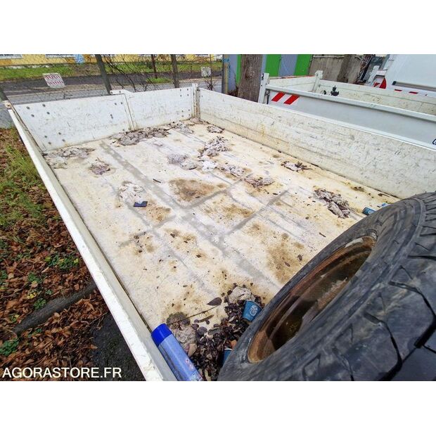 2021 Iveco 35S14N-48053095