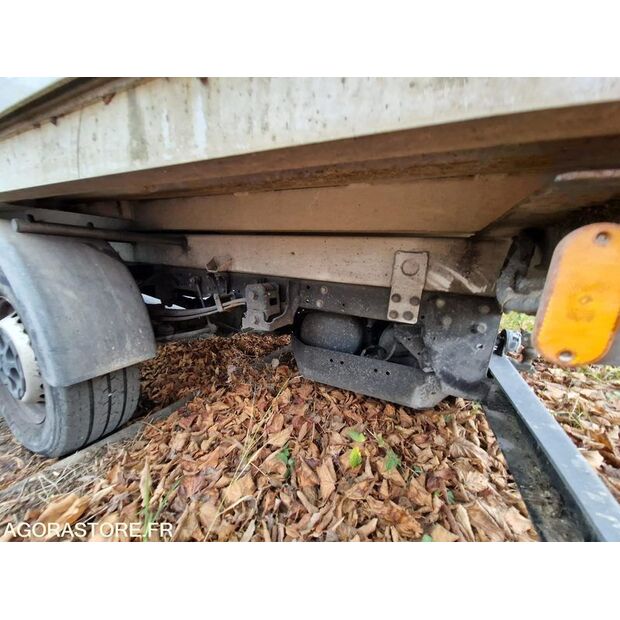 2021 Iveco 35S14N-48053110