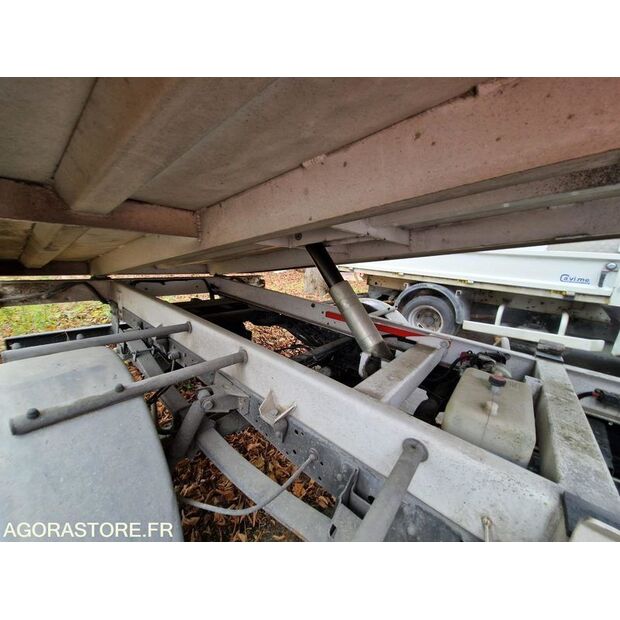 2021 Iveco 35S14N-48053133