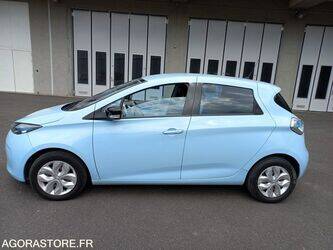 2013-renault-zoe-1466100-48053193