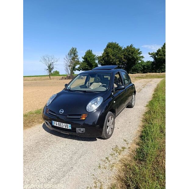 2004 نيسان MICRA-48053475