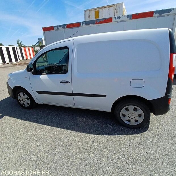 2018 Renault Kangoo-48053502