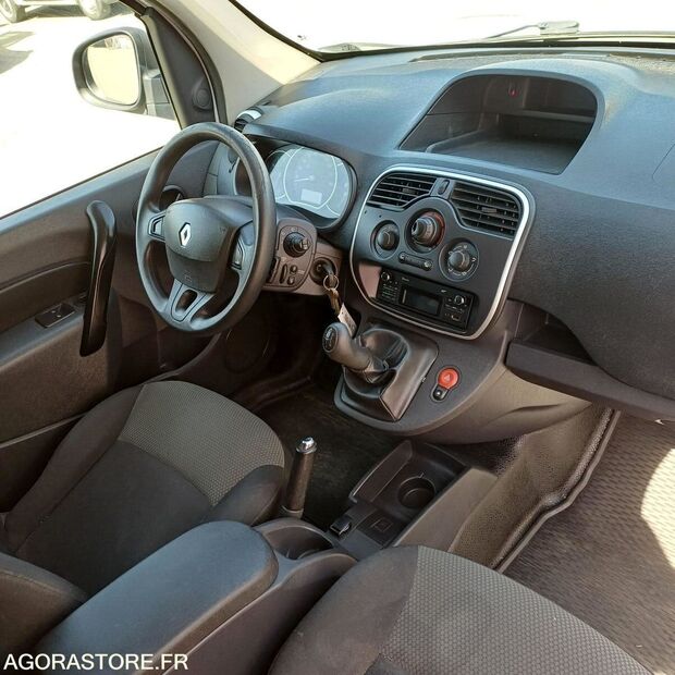 2018 Renault Kangoo-48053506