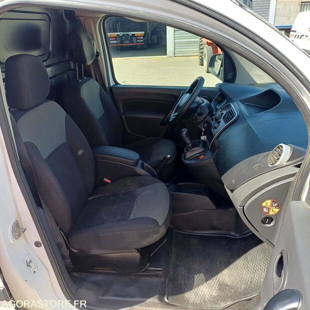 2018 Renault Kangoo-48053507