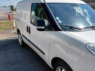 2011-fiat-doblo-1466119-48053570