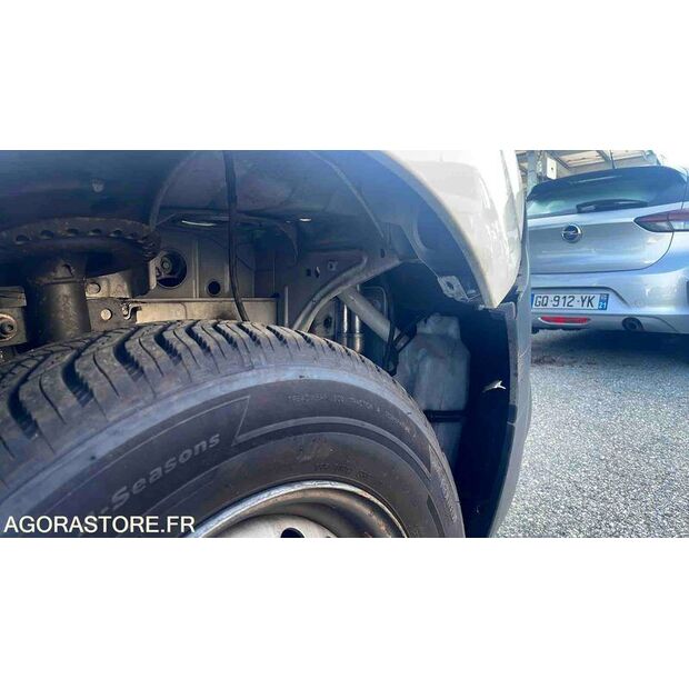 2016 Renault Kangoo-48053684