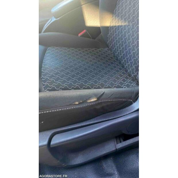 2016 Renault Kangoo-48053689