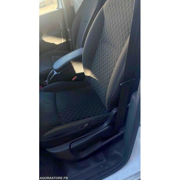 2016 Renault Kangoo-48053690