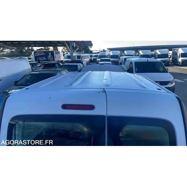 2016 Renault Kangoo-48053696