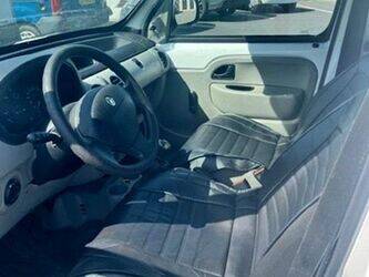 2004-renault-kangoo-1466128-48053834