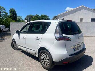 2016-renault-megane-1466132-48053962
