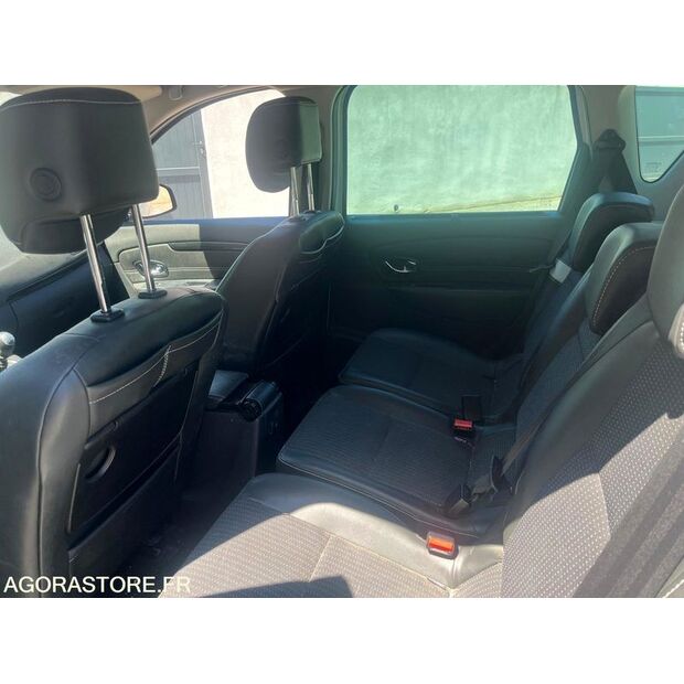 2016 Renault Megane-48053966