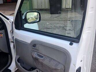 2006-renault-kangoo-1466133-48053982
