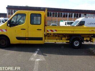 2012-renault-master-1466139-48054119