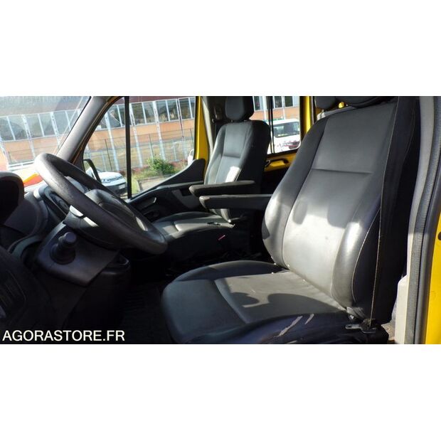 2012 Renault Master-48054127